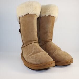 Lam Sheepskin Boots – Women’s Size 9 – Tan Suede Shearling Lining & Back Bows